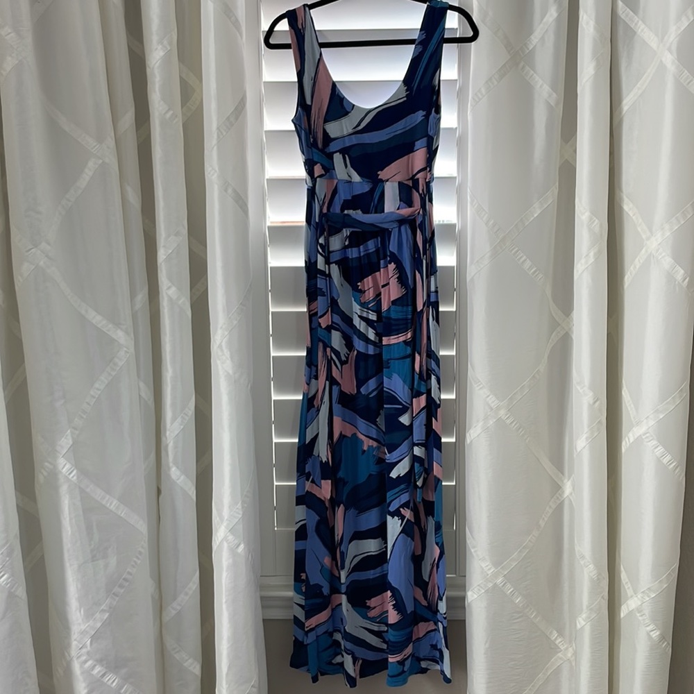 A Pea in the Pod medium maternity dress